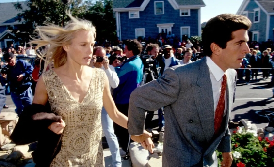 DARYL HANNAH SLAMS 'LOVE STORY' PORTRAYAL OF HER ROMANCE WITH JFK JR 