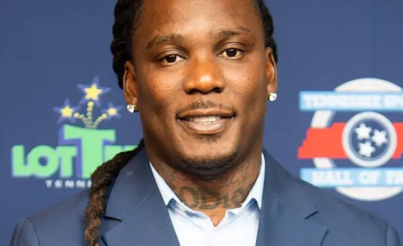 TENNESSEE TITANS SHOW SUPPORT FOR CHRIS JOHNSON AFTER ALS DIAGNOSIS