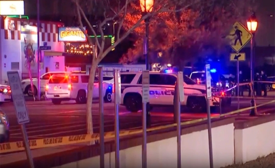 3 DEAD AND 5 INJURED IN SHOOTING AT PHOENIX RESTAURANT