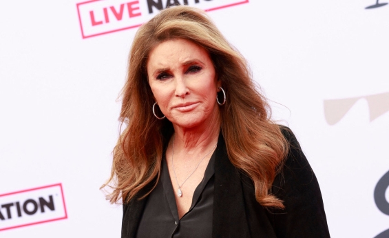 CAITLYN JENNER WINS DISMISSAL IN FEDERAL LAWSUIT OVER JENNER CRYPTOCURRENCY.