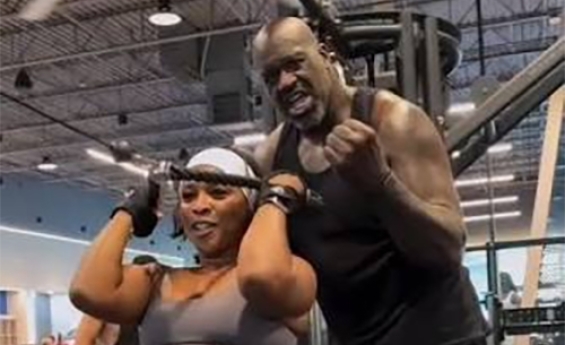 SHAQUILLE O’NEAL SURPRISES GYM-GOER DURING WORKOUT