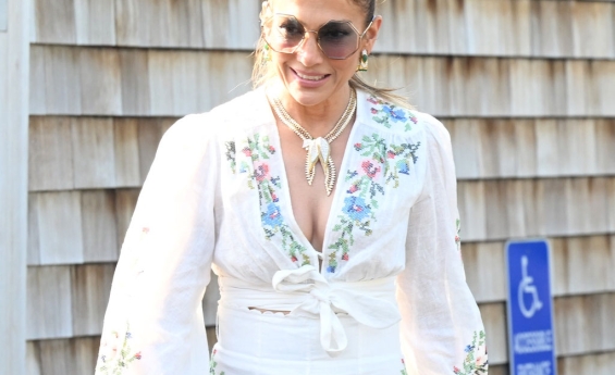 JENNIFER LOPEZ SAYS BREAKUPS ARE WORTH CELEBRATING