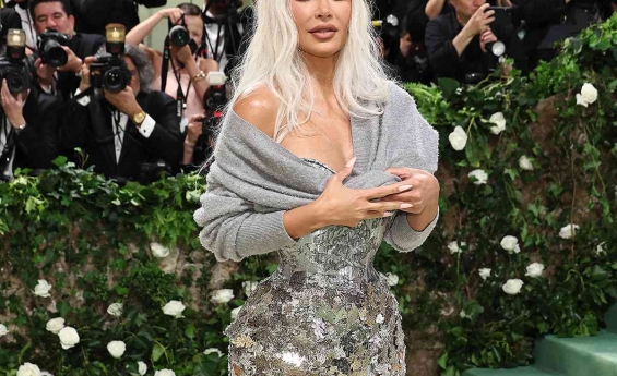 KIM KARDASHIAN OPENS UP ABOUT ESOPHAGITIS DIAGNOSIS