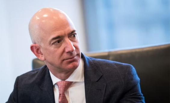 JEFF BEZOS SAYS A 3-DAY WORKWEEK AND MORE SINGLE-INCOME HOUSEHOLDS THANKS TO AI