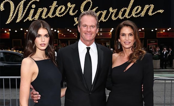 CINDY CRAWFORD, RANDE GERBER AND KAIA GERBER REMEMBER PRESLEY GERBER AFTER DEATH 27