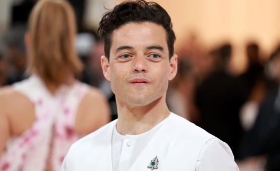 RAMI MALEK REFLECTS ON MAKING HISTORY AS THE FIRST EGYPTIAN OSCAR WINNER FOR BEST ACTOR