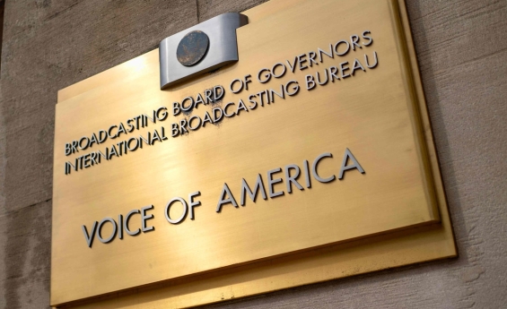 US COURT ORDERS RESTORATION OF VOICE OF AMERICA AFTER CONTROVERSIAL SHUTDOWN 