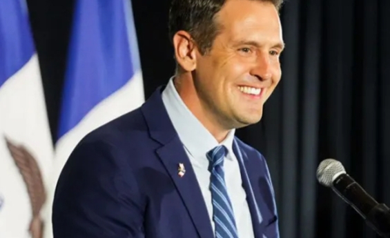 TRUMP BACKED CANDIDATE SUFFERS SURPRISE DEFEAT IN IOWA PRIMARY