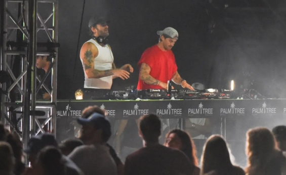 14 PEOPLE HOSPITALIZED AFTER CHAINSMOKERS CONCERT IN CALIFORNIA