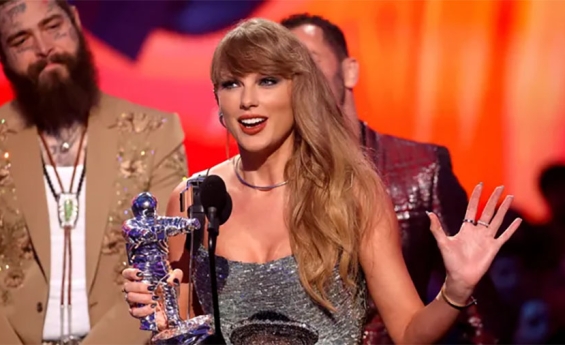 TAYLOR SWIFT TO RECEIVE HER FIRST-EVER ARTIST DIRECTOR HONORS AT THE 2026 MTV VMAS