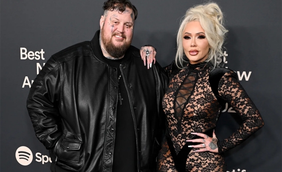 COUNTRY STAR JELLY ROLL FILES FOR DIVORCE FROM BUNNIE XO AFTER NEARLY TEN YEARS OF MARRIAGE