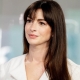 ANNE HATHAWAY REVEALS WHY SHE CHOSE TO ANNOUNCE HER PREGNANCIES ONLINE