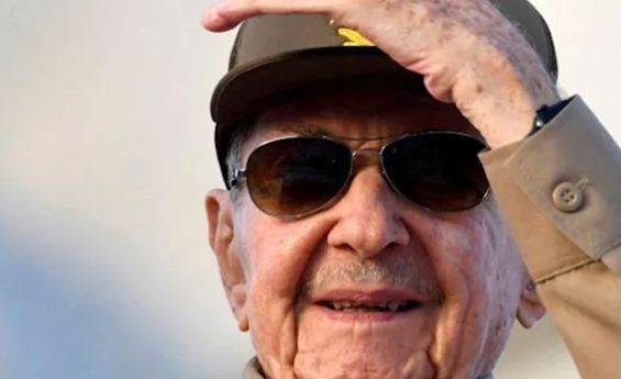 US CHARGES RAÚL CASTRO WITH MURDER OVER 1996 SHOOTING OF TWO PLANES