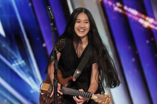 TEEN ROCKER NENE ROYAL LANDS MAJOR METAL GIG