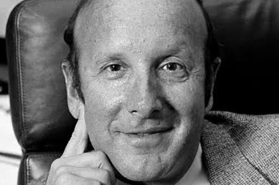 STAR-MAKER CLIVE DAVIS TO BE HONORED AT FUNERAL