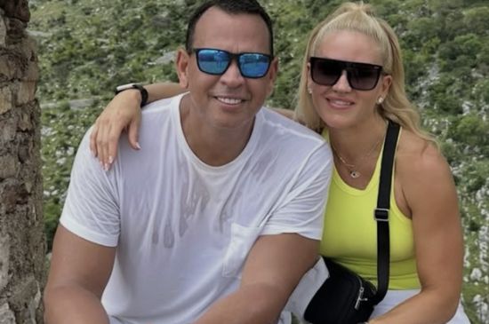 ALEX RODRIGUEZ SPLITS UP  WITH  JACYLN CORDEIRO AFTER THREE YEARS 