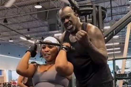 SHAQUILLE O’NEAL SURPRISES GYM-GOER DURING WORKOUT