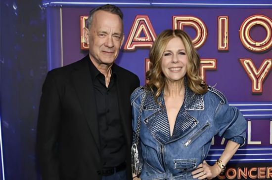 TOM HANKS GIVES SWEET MARRIAGE TIP TO TAYLOR SWIFT AND TRAVIS KELCE AT TOY STORY 5 PREMIERE