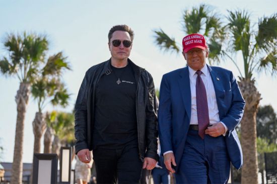 ELON MUSK AND TIM COOK EXPECTED TO JOIN TRUMP ON MAJOR CHINA VISIT 